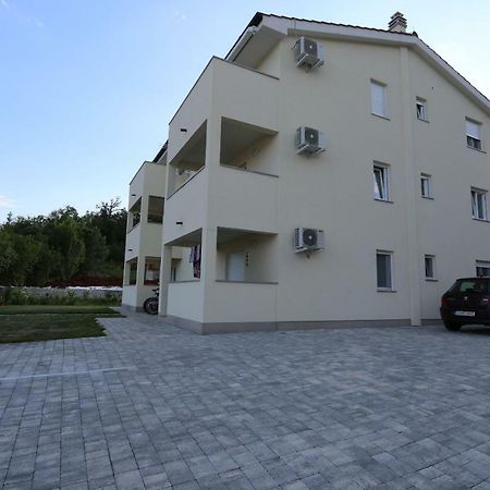 Apartment Samsa Mirica Чижичи Экстерьер фото