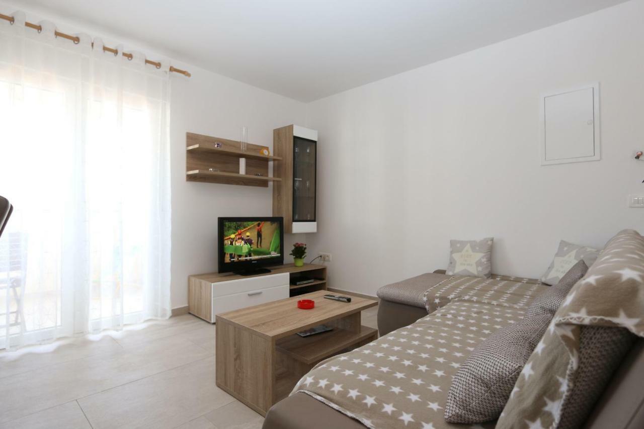 Apartment Samsa Mirica Чижичи Экстерьер фото