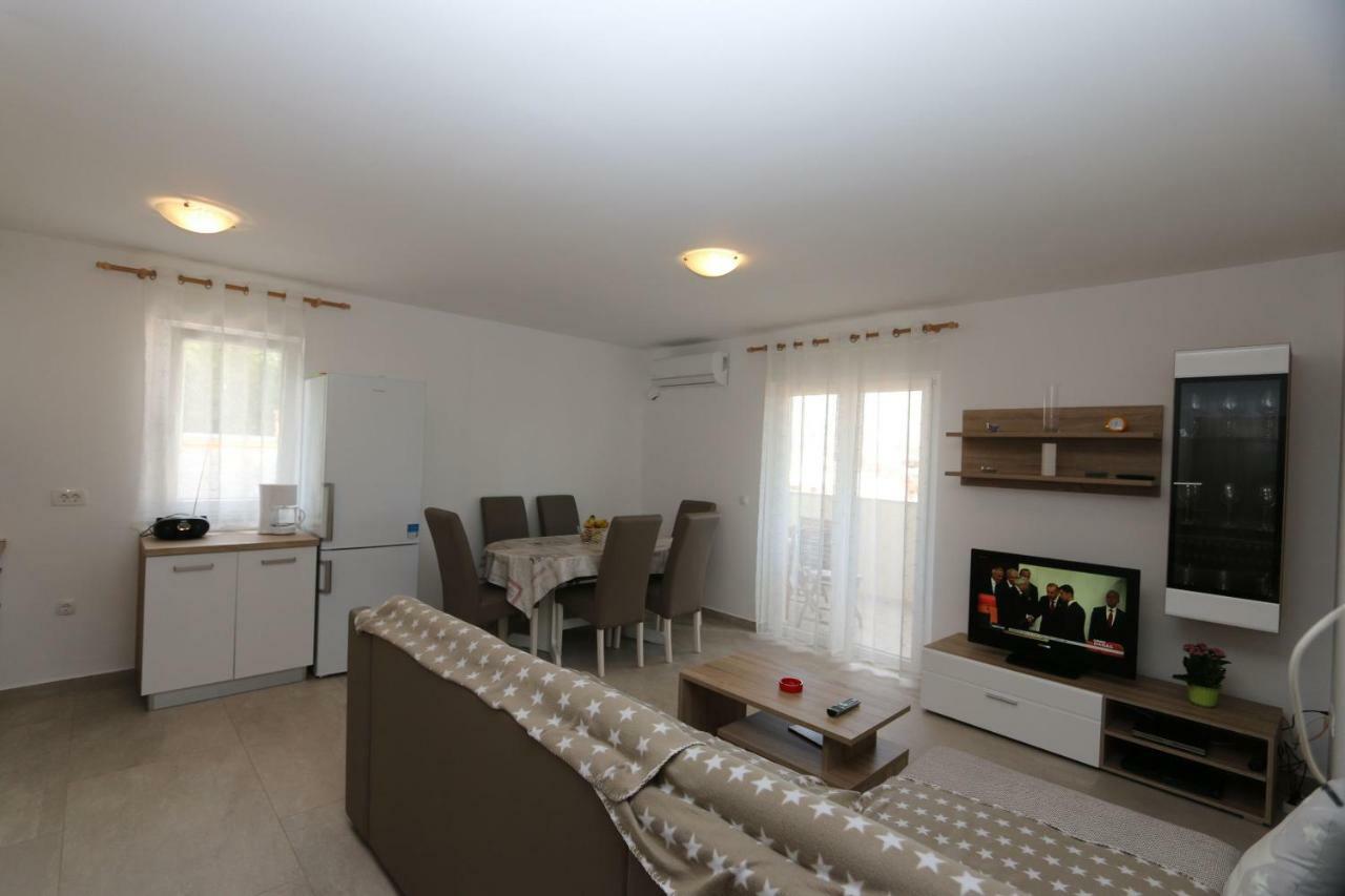 Apartment Samsa Mirica Чижичи Экстерьер фото