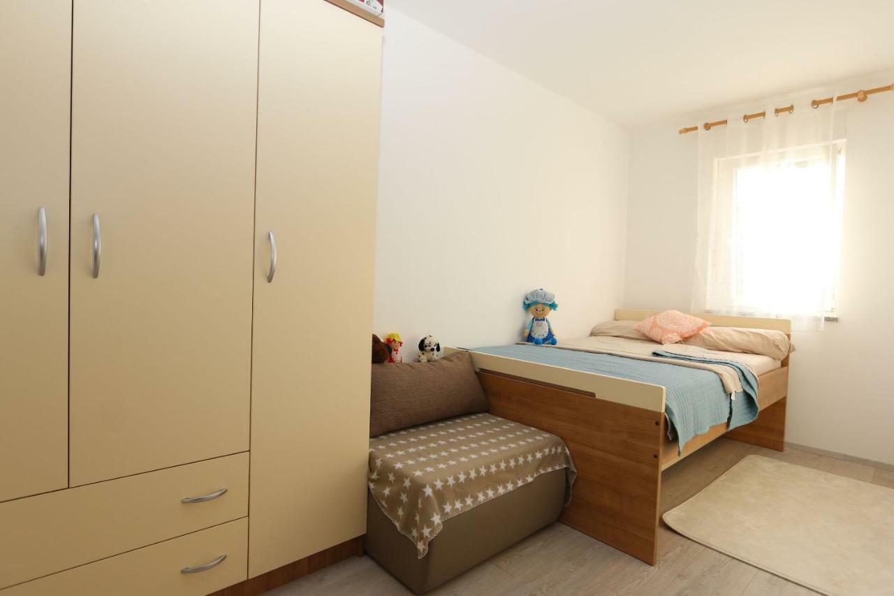 Apartment Samsa Mirica Чижичи Экстерьер фото